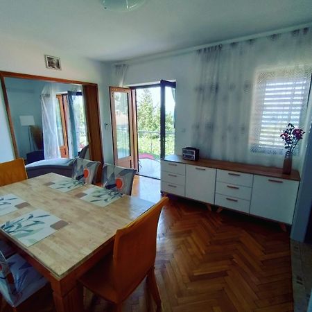 Apartment Mlija Оміш Екстер'єр фото