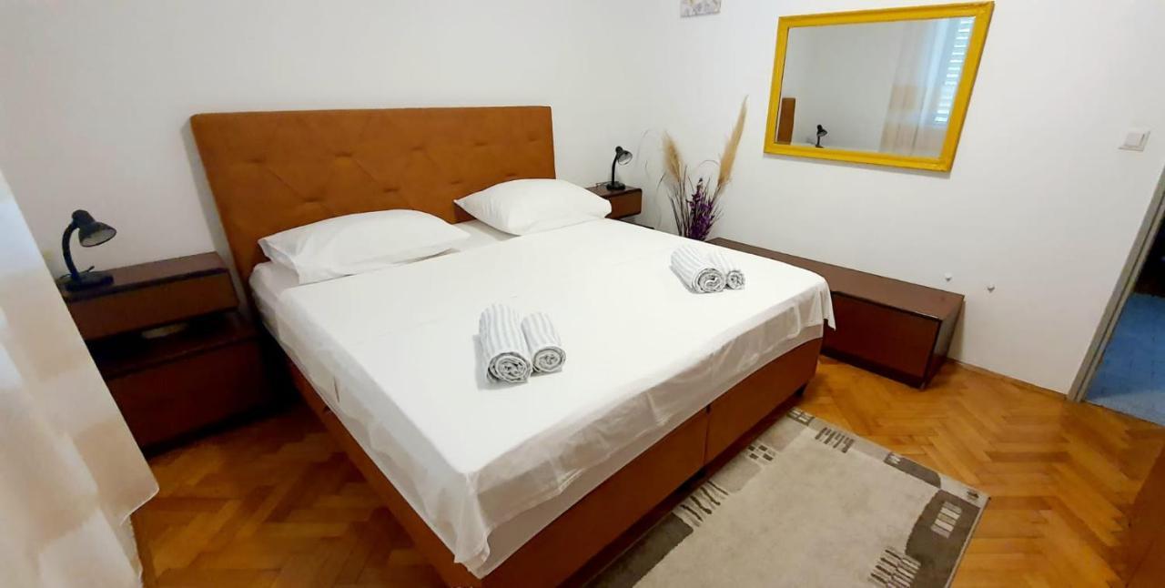 Apartment Mlija Оміш Екстер'єр фото